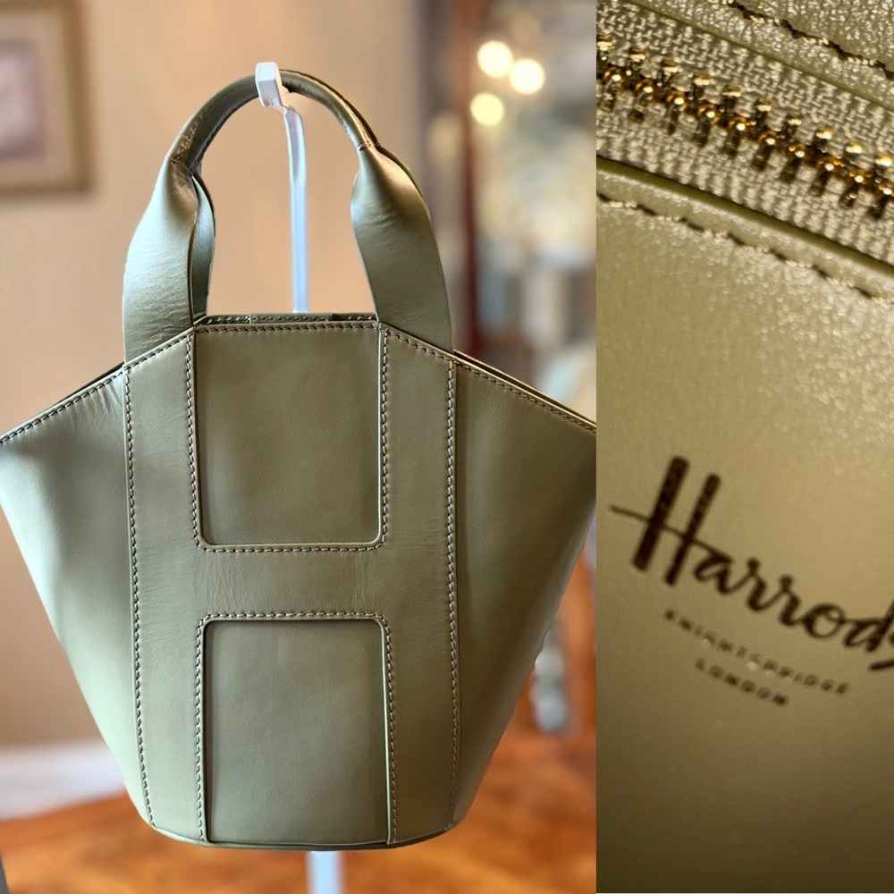 Oh So Chic Harrods Grab Tote (Small) in Green Leather